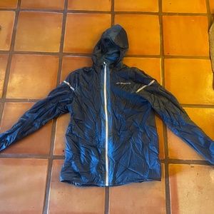 Brooks men’s medium windbreaker